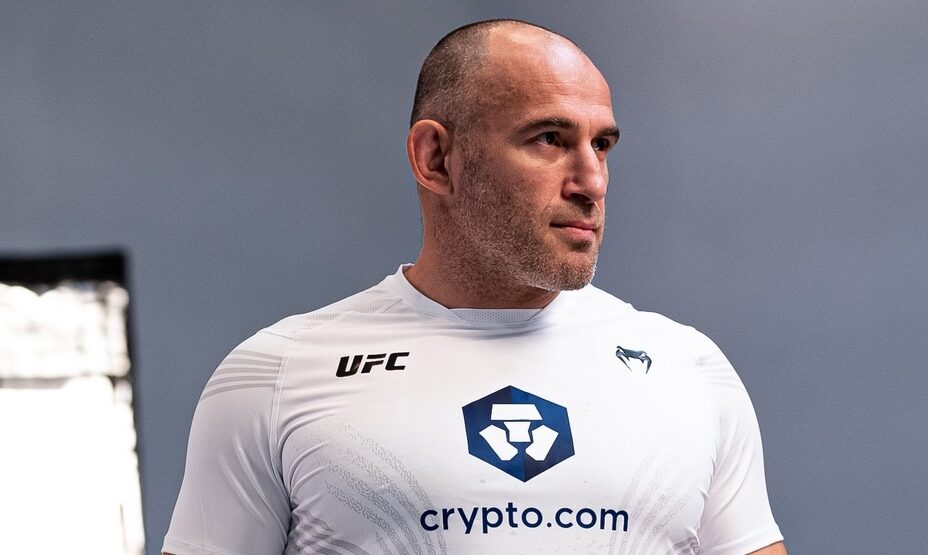 Алексей Олейник