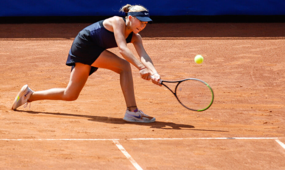 Мирра Андреева, теннис