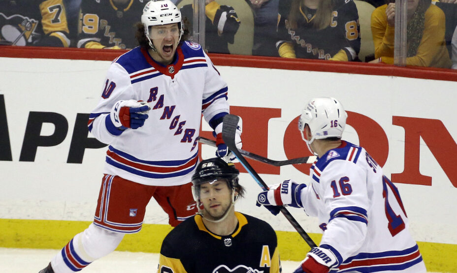 Артемий Панарин, хоккей