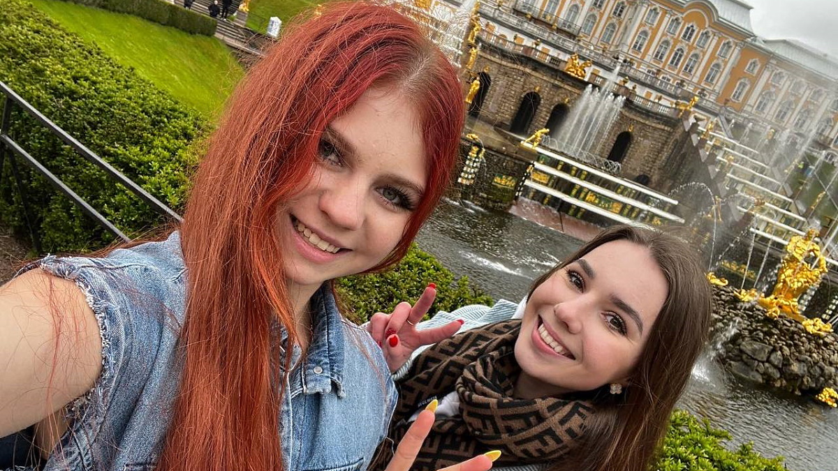 Елизавета Нугуманова, Александра Трусова вместе отдыхали в Петербурге. Фото: личные соцсети Александры Трусовой.