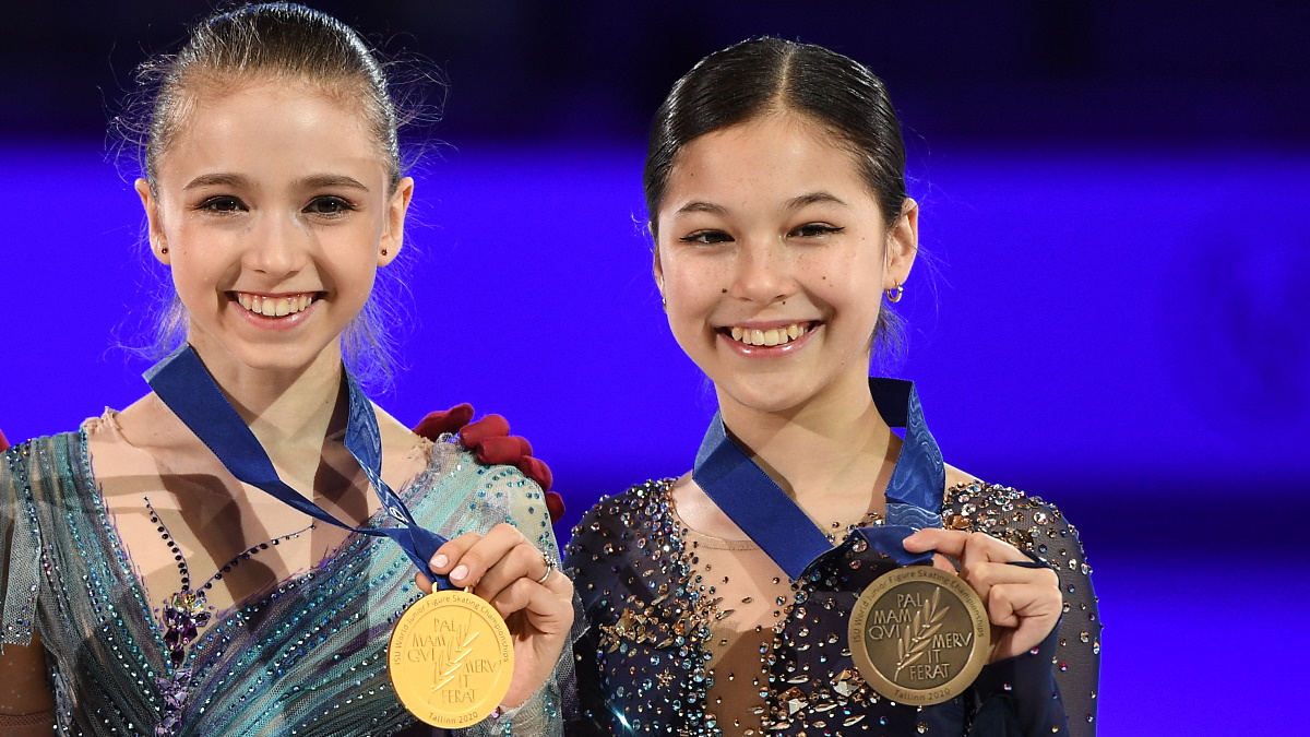 Алиса Лью, Камила Валиева на молодежном чемпионате мира по фигурному катанию. Фото: GLOBAL LOOK PRESS