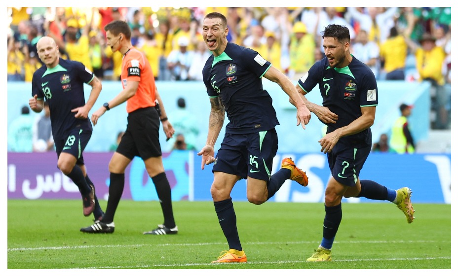 Митчелл Дюк принес победу Австралии против Туниса на ЧМ-2022 в Катаре. Фото: Reuters