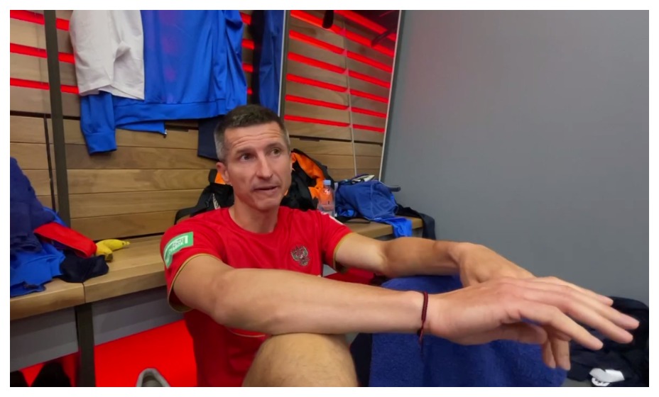 Евгений Алдонин принял участие в ретро-матче легенд 2008 года. Фото: Денис Акинин, КП Спорт