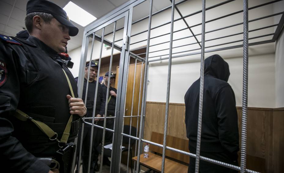 Криминальный авторитет Олег Шишканов на судебном заседании по избранию меры пресечения Басманным районным судом г. Москвы в 2019 году. Фото: ТАСС