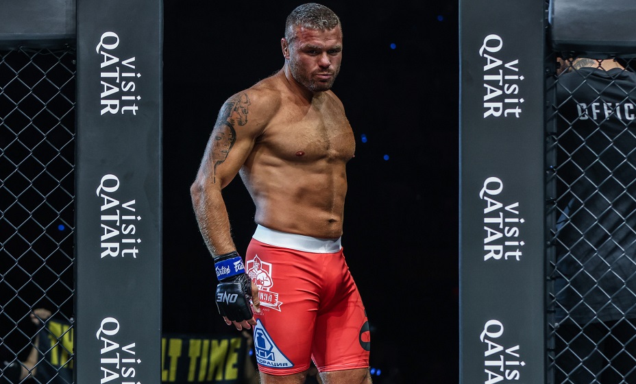 Малыхин заявил, что не переживает после поражения от Кейна. Фото: ONE FC