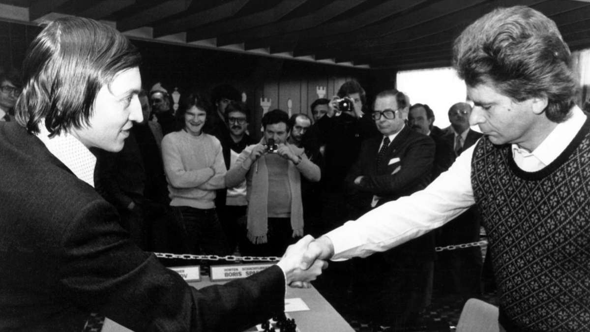 Борис Спасский и Анатолий Карпов. Фото: GLOBAL LOOK PRESS