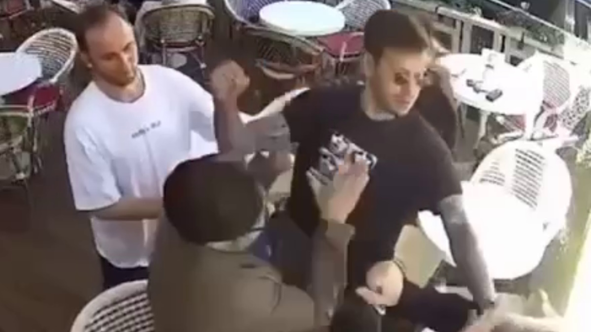 Федор Смолов подрался в 