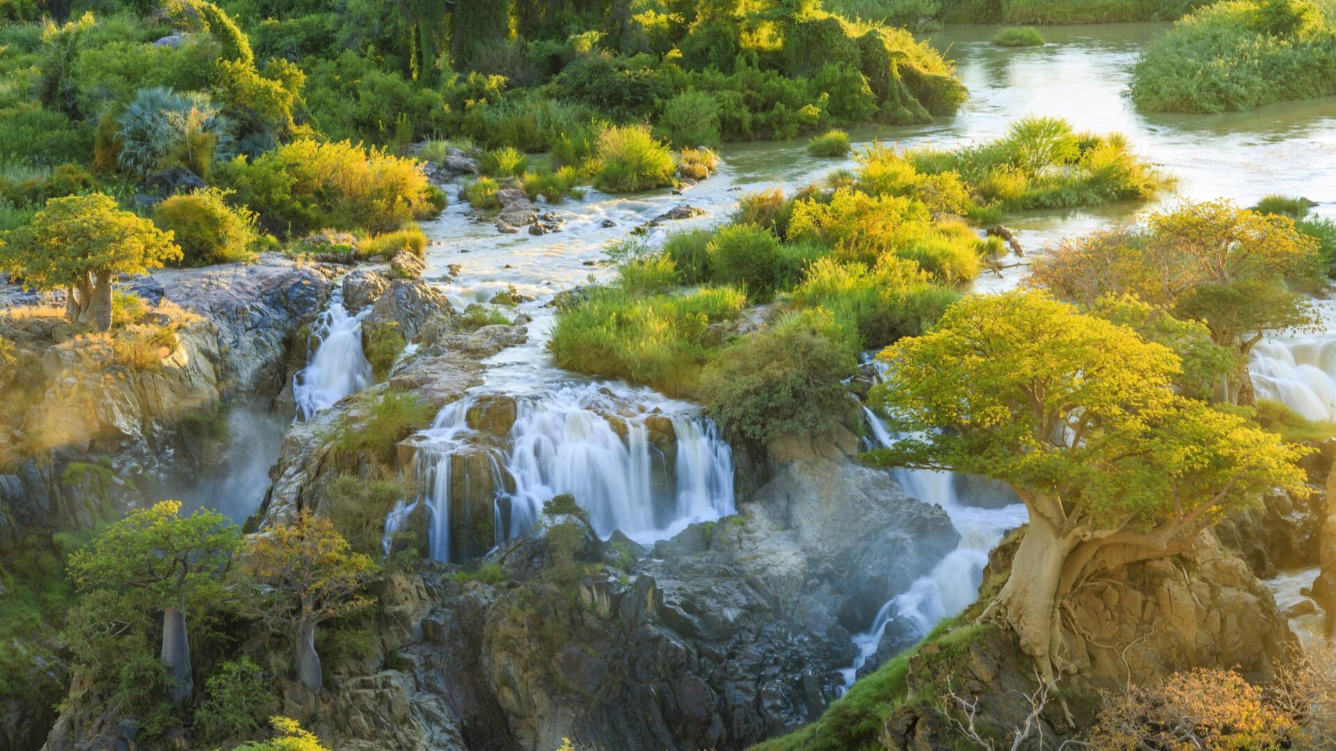 Водопады Эпупа на рассвете, регион Кунене, Намибия.