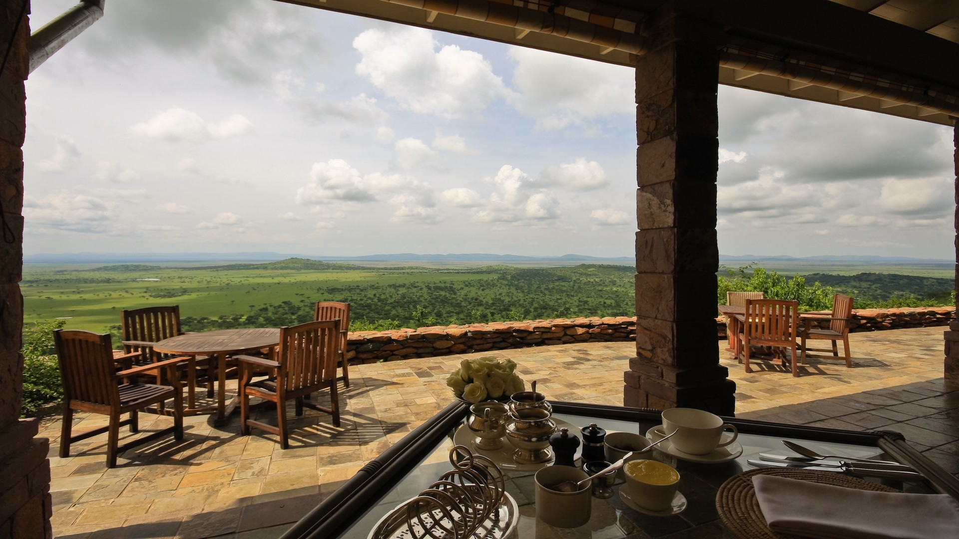 Завтрак в отеле Singita Sasakwa Lodge, Танзания.